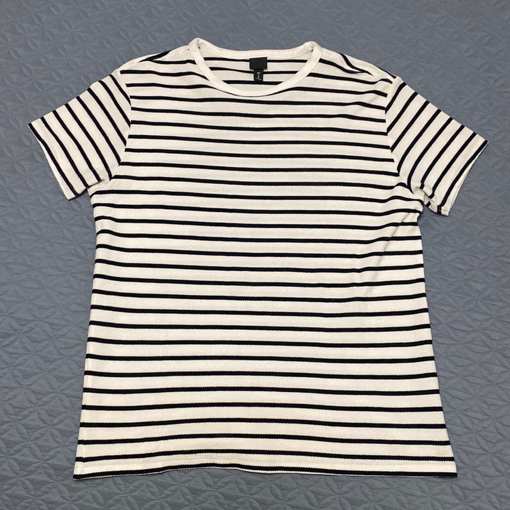 Medium H&M striped shirt